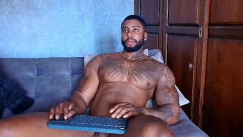 Tairon Tucke online show from 12, 2, 2025