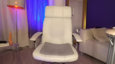 Margo online show from 25, 1, 2025