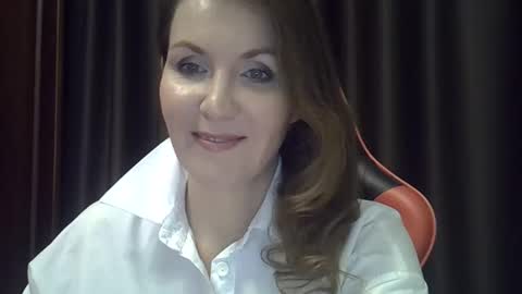 Snapshot of taisialucky77 chatting on 5, 11, 2025 taisialucky77 online show from 5, 11, 2025