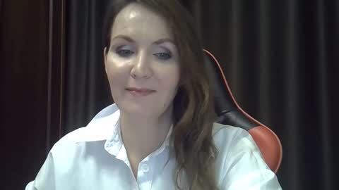 Snapshot of taisialucky77 chatting on 12, 11, 2025 taisialucky77 online show from 12, 11, 2025