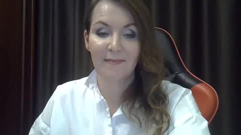 Snapshot of taisialucky77 chatting on 19, 11, 2025 taisialucky77 online show from 19, 11, 2025