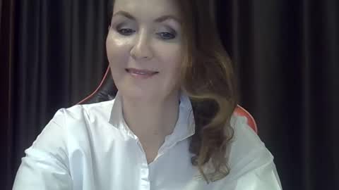 Snapshot of taisialucky77 chatting on 14, 12, 2025 taisialucky77 online show from 14, 12, 2025