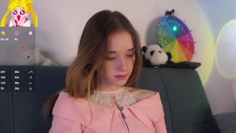 Mia online show from 4, 3, 2026