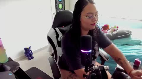 Snapshot of takaragr chatting on 14, 11, 2025 kalagr online show from 14, 11, 2025