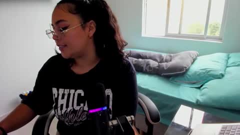 Snapshot of takaragr chatting on 5, 12, 2025 kalagr online show from 5, 12, 2025