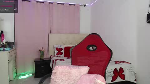 Snapshot of talianamoreno chatting on 24, 2, 2025 taliana modelo independiente online show from 24, 2, 2025
