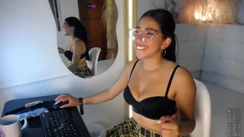 taliasweett online show from 7, 5, 2026