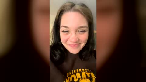 Snapshot of taliawill chatting on 16, 6, 2026 Talia online show from 16, 6, 2026