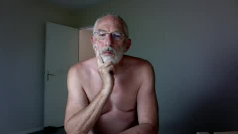 Snapshot of taliesin4321 chatting on 11, 7, 2026 Jack Pierrot online show from 11, 7, 2026