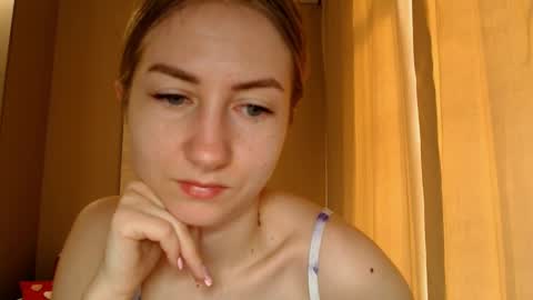 Snapshot of taliiyafiredream chatting on 21, 2, 2025 Kira online show from 21, 2, 2025