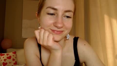Snapshot of taliiyafiredream chatting on 7, 3, 2025 Kira online show from 7, 3, 2025