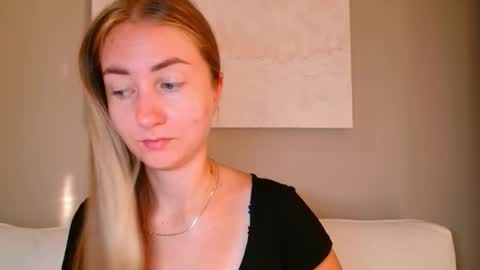 Snapshot of taliiyafiredream chatting on 20, 10, 2025 Kira online show from 20, 10, 2025