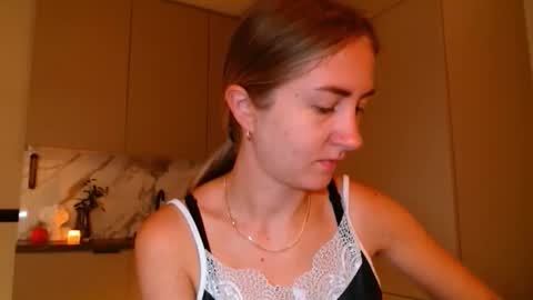 Snapshot of taliiyafiredream chatting on 29, 10, 2025 Kira online show from 29, 10, 2025