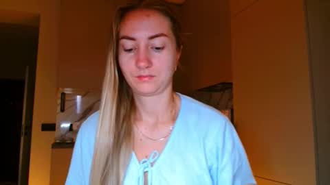 Snapshot of taliiyafiredream chatting on 18, 11, 2025 Kira online show from 18, 11, 2025