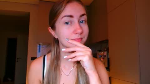 Snapshot of taliiyafiredream chatting on 26, 11, 2025 Kira online show from 26, 11, 2025