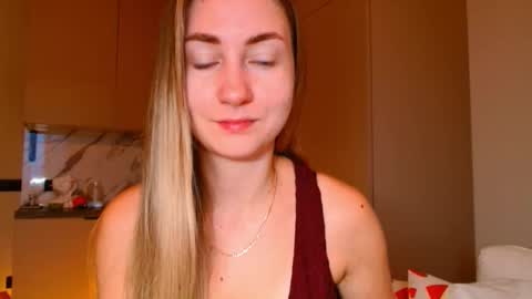 Snapshot of taliiyafiredream chatting on 27, 11, 2025 Kira online show from 27, 11, 2025