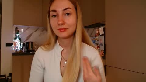  Kira  online show from 21, 3, 2026