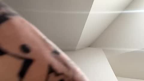 Tallcleancuthung online show from 9, 4, 2026