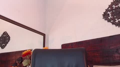 Snapshot of tamara_sanz1 chatting on 8, 2, 2025 online show from 8, 2, 2025