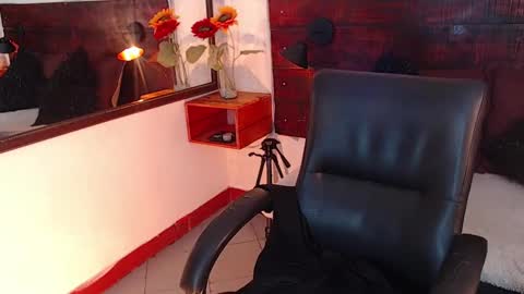 Snapshot of tamara_sanz1 chatting on 11, 2, 2025 online show from 11, 2, 2025