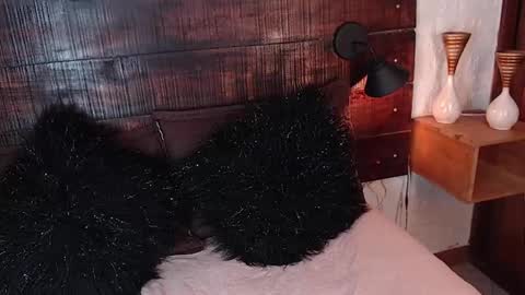 Snapshot of tamara_sanz1 chatting on 20, 2, 2025 online show from 20, 2, 2025