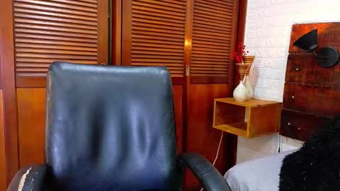 Snapshot of tamara_sanz1 chatting on 30, 9, 2025 online show from 30, 9, 2025
