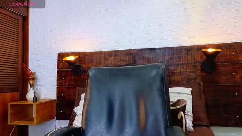 Snapshot of tamara_sanz1 chatting on 5, 10, 2025 online show from 5, 10, 2025