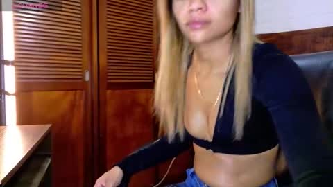 Snapshot of tamara_sanz1 chatting on 28, 10, 2025 online show from 28, 10, 2025