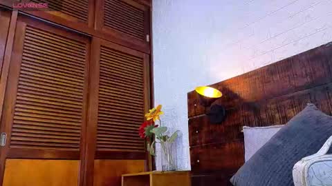 Snapshot of tamara_sanz1 chatting on 4, 12, 2025 online show from 4, 12, 2025