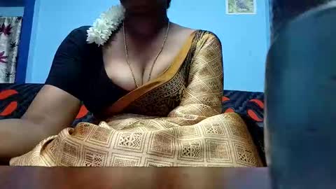 Snapshot of tamilmadhi520 chatting on 18, 4, 2026 tamilmadhi520 online show from 18, 4, 2026
