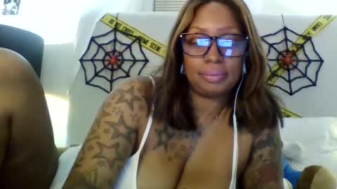 Snapshot of tammygold chatting on 25, 10, 2025 Tammygold online show from 25, 10, 2025