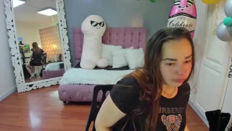 Snapshot of tammyparker_ chatting on 1, 10, 2025 Tammara online show from 1, 10, 2025