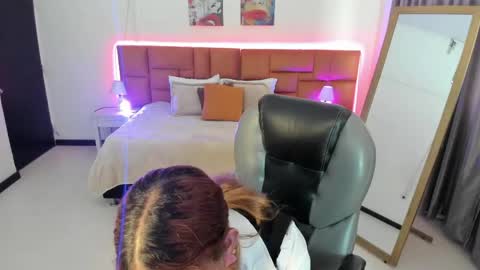 Snapshot of tamy_edwards chatting on 2, 5, 2026 Tamy online show from 2, 5, 2026