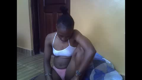 tainaissa online show from 17, 4, 2026