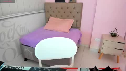 Snapshot of tania_duque chatting on 17, 9, 2025 Tania online show from 17, 9, 2025