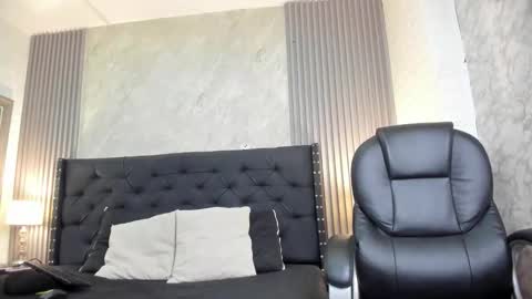 Snapshot of tanisha__lux chatting on 2, 12, 2025 Tanisha online show from 2, 12, 2025