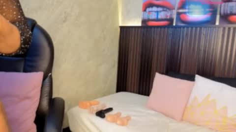 Tanisha online show from 19, 3, 2026