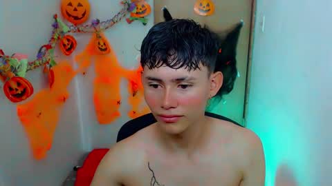 Snapshot of tanjiro_cute chatting on 6, 11, 2025 Andres online show from 6, 11, 2025