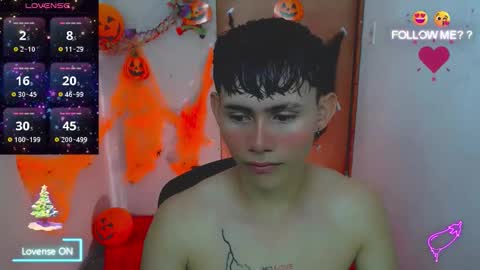 Snapshot of tanjiro_cute chatting on 11, 11, 2025 Andres online show from 11, 11, 2025