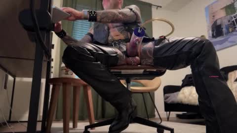 Tank Guy online show from 7, 12, 2024