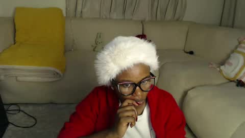 Snapshot of tannia004 chatting on 3, 8, 2026 tania online show from 3, 8, 2026