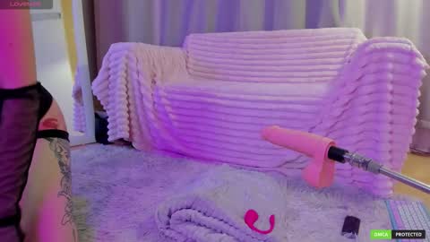 tanya_wellis online show from 14, 12, 2025