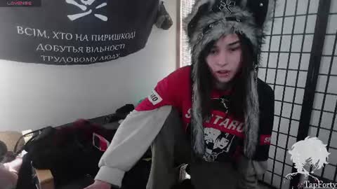 Snapshot of tap_forty chatting on 8, 8, 2026 tap_forty online show from 8, 8, 2026