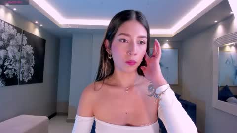 Snapshot of taralawrence chatting on 17, 1, 2026 Tara Lawrence online show from 17, 1, 2026