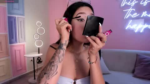 Snapshot of taralawrence chatting on 8, 2, 2026 Tara Lawrence online show from 8, 2, 2026