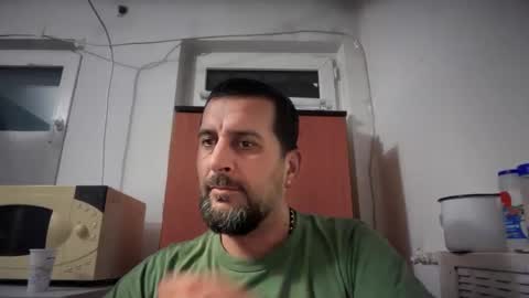 Snapshot of tarkan198 chatting on 23, 10, 2025 tarkan198 online show from 23, 10, 2025