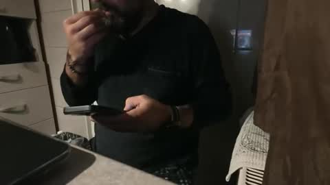 Snapshot of tarkan198 chatting on 11, 11, 2025 tarkan198 online show from 11, 11, 2025