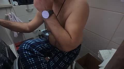 Snapshot of tarkan198 chatting on 14, 11, 2025 tarkan198 online show from 14, 11, 2025