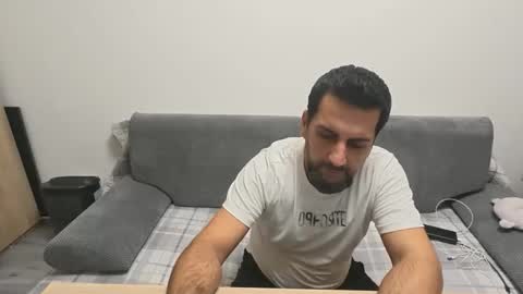 Snapshot of tarkan198 chatting on 17, 11, 2025 tarkan198 online show from 17, 11, 2025