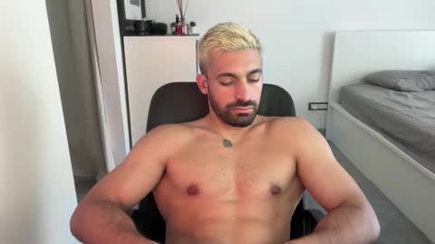 Snapshot of tarquit8 chatting on 13, 9, 2025 tarquit8 online show from 13, 9, 2025